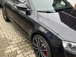 Negru Utilizat 2015 Skoda Octavia Break | 11.800 EUR (Scump)