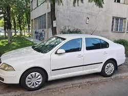 Alb Utilizat 2007 Skoda Octavia Berlinǎ | 1.700 EUR (Super Preț)