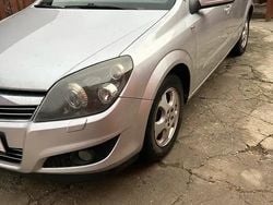 Utilizat 2009 Opel Astra Hatchback | 1.650 EUR