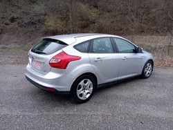 Gri Utilizat 2011 Ford Focus Hatchback | 4.390 EUR (Puțin scump)