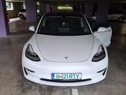 Culoarealb Utilizat 2019 Tesla Model 3 Berlinǎ | 19.500 EUR (Preț bun)