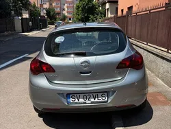 Argint Utilizat 2011 Opel Astra Active Hatchback | 3.900 EUR (Preț OK)