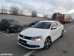Culoarealb Utilizat 2012 VW Jetta Berlinǎ | 4.950 EUR (Preț bun)