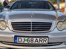 Gri Utilizat 2001 Mercedes C200 Berlinǎ | 1.150 EUR