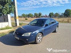 Utilizat 2004 Ford Mondeo Berlinǎ | 4.500 EUR