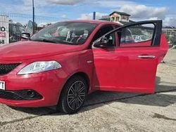 Argintiu Utilizat 2018 Lancia Ypsilon Hatchback | 6.500 EUR