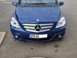 Utilizat 2009 Mercedes 200 Berlinǎ | 3.600 EUR
