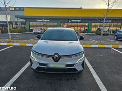 Gri Utilizat 2022 Renault Mégane Techno SUV | 26.499 EUR (Preț OK)
