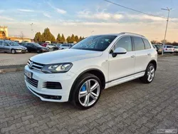 Alb Utilizat 2014 VW Touareg R-line SUV | 20.490 EUR