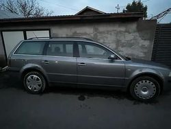 Utilizat 2002 VW Passat | 900 EUR (Preț bun)