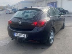 Negru Utilizat 2010 Opel Astra Enjoy Hatchback | 3.300 EUR (Preț bun)