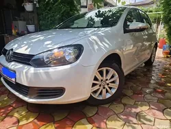 Alb Utilizat 2012 VW Golf VI Hatchback | 5.850 EUR (Preț OK)