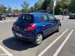 Culoarealbastru Utilizat 2006 Renault Clio III Dynamique | 2.000 EUR