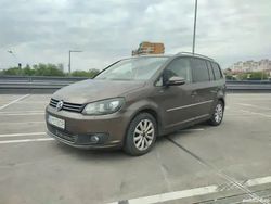 Maro Utilizat 2011 VW Touran Highline Monovolum | 6.999 EUR (Puțin scump)