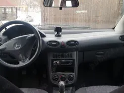 Utilizat 2002 Mercedes A140 Monovolum | 1.350 EUR
