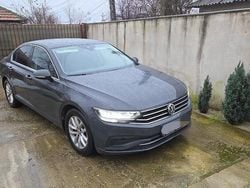 Gri Utilizat 2020 VW Passat Berlinǎ | 16.000 EUR (Preț bun)