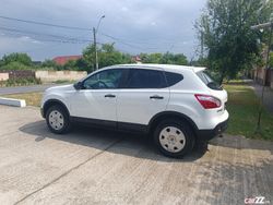 Alb Utilizat 2011 Nissan Qashqai SUV | 4.650 EUR (Super Preț)