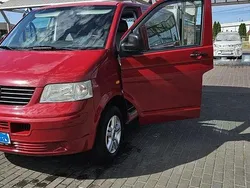Culoarerosu Utilizat 2008 VW T5 Van | 8.250 EUR (Scump)