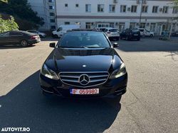 Culoarenegru Utilizat 2015 Mercedes E220 Edition Berlinǎ | 10.950 EUR