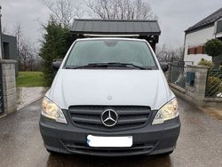 Alb Utilizat 2011 Mercedes Vito Monovolum | 13.680 EUR (Scump)
