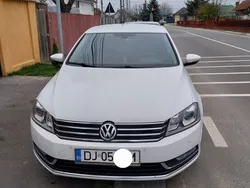 Utilizat 2012 VW Passat Berlinǎ | 7.200 EUR (Preț OK)