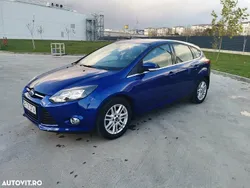 Albastru Utilizat 2014 Ford Focus Titanium Hatchback | 5.250 EUR (Preț bun)