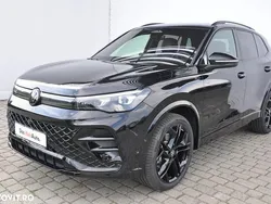 Negru metalic perleffect Utilizat 2024 VW Tiguan R-line SUV | 50.750 EUR