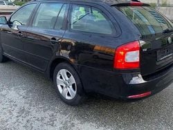 Negru Utilizat 2009 Skoda Octavia Break | 4.990 EUR (Puțin scump)