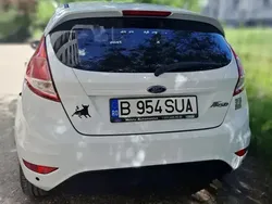 Alb Utilizat 2015 Ford Fiesta Hatchback | 3.900 EUR (Preț OK)