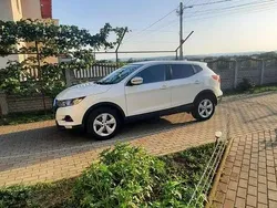 Alb Utilizat 2018 Nissan Qashqai SUV | 15.700 EUR (Puțin scump)