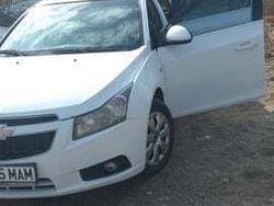 Alb Utilizat 2012 Chevrolet Cruze Berlinǎ | 3.000 EUR (Preț OK)