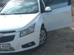 Alb Utilizat 2012 Chevrolet Cruze Berlinǎ | 3.100 EUR