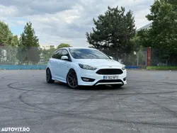 Alb Utilizat 2017 Ford Focus ST-Line Hatchback | 10.750 EUR (Preț OK)
