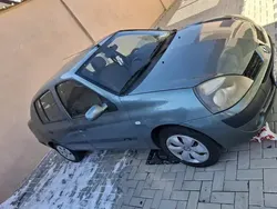 Utilizat 2005 Renault Clio II Berlinǎ | 1.050 EUR (Super Preț)