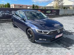 Culoarealbastru Utilizat 2015 VW Passat Highline Berlinǎ | 14.999 EUR (Preț OK)