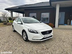 Alb Utilizat 2013 Volvo V40 Momentum Break | 7.150 EUR (Preț OK)