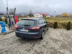 Gri Utilizat 2011 Ford Mondeo Hatchback | 3.800 EUR (Super Preț)