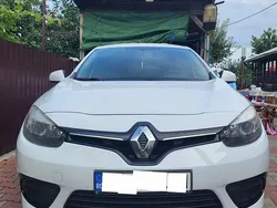 Culoarealb Utilizat 2016 Renault Fluence Berlinǎ | 6.500 EUR (Preț OK)
