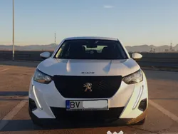 Alb Utilizat 2020 Peugeot 2008 SUV | 15.000 EUR (Puțin scump)