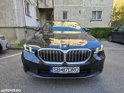 Negru Utilizat 2024 BMW 520 Berlinǎ | 52.000 EUR (Preț bun)