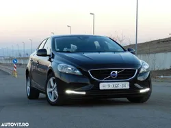 Negru Utilizat 2014 Volvo V40 R-Design Break | 6.499 EUR (Super Preț)