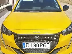 Galbeuriu Utilizat 2023 Peugeot 208 Active Hatchback | 12.950 EUR (Preț OK)