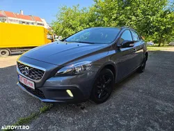 Gri Utilizat 2014 Volvo V40 CC Summum Break | 6.750 EUR
