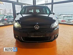 Negru Utilizat 2012 VW Touran Style Monovolum | 8.490 EUR (Puțin scump)