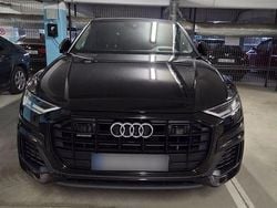 Culoarenegru Utilizat 2021 Audi Q8 Design SUV | 58.080 EUR (Super Preț)