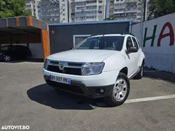 Alb Utilizat 2011 Dacia Duster Ambiance SUV | 5.200 EUR (Puțin scump)
