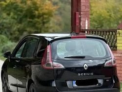 Negru Utilizat 2012 Renault Scénic III Monovolum | 3.350 EUR (Preț bun)
