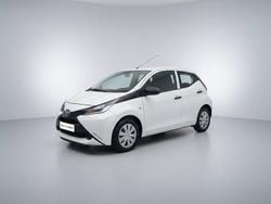 Alb Utilizat 2017 Toyota Aygo X-play Hatchback | 5.400 EUR (Super Preț)