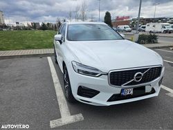 Alb Utilizat 2018 Volvo XC60 R-Design SUV | 26.000 EUR (Puțin scump)