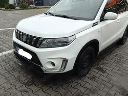 Alb Utilizat 2020 Suzuki Vitara SUV | 15.500 EUR